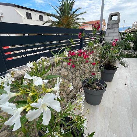 Apartmenthouse Ines ヴィル エクステリア 写真